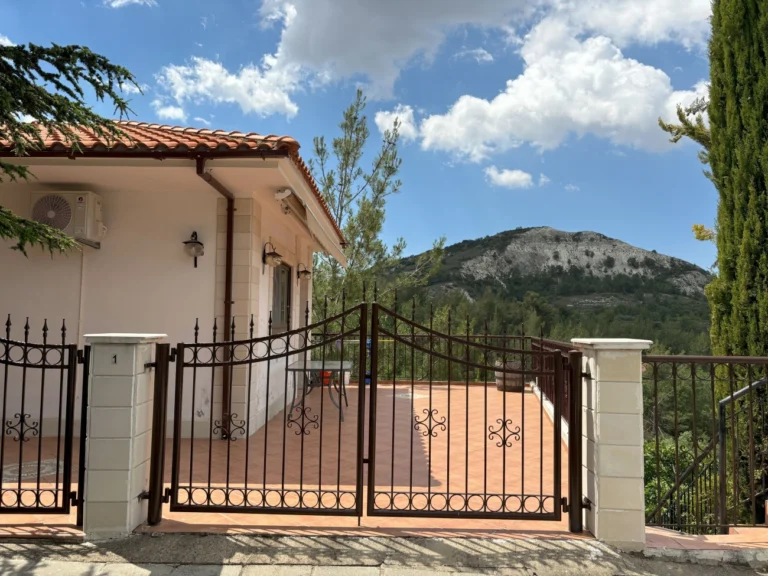 4 Bedroom House for Sale in Pera Pedi, Limassol District