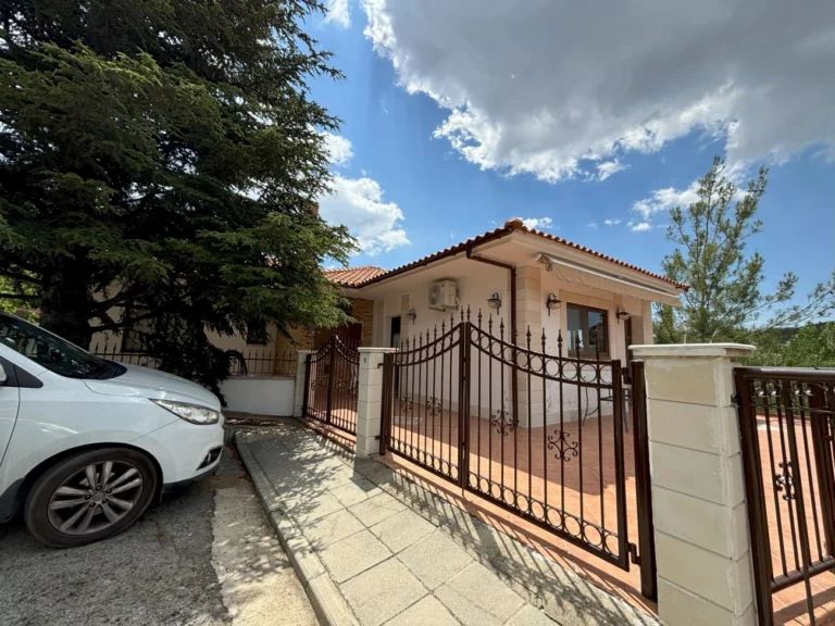 4 Bedroom House for Sale in Pera Pedi, Limassol District