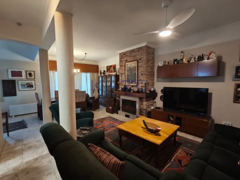 5 Bedroom House for Sale in Limassol – Kapsalos