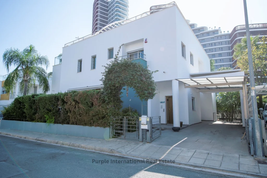 4 Bedroom House for Sale in Germasogeia, Limassol District