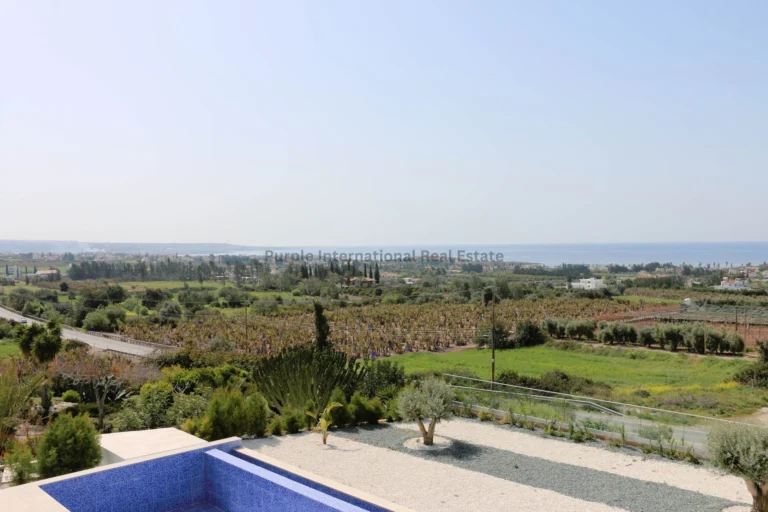 4 Bedroom House for Sale in Peyia, Paphos District