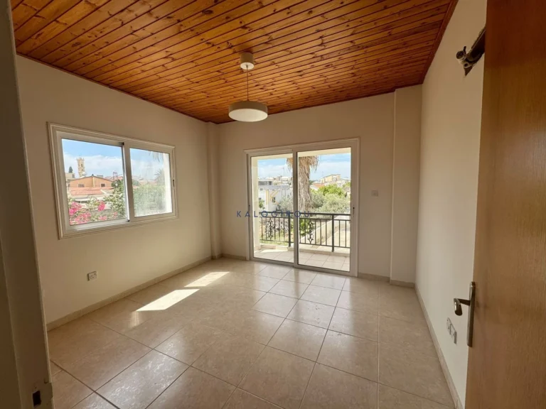 5 Bedroom House for Sale in Larnaca – Chrysopolitissa