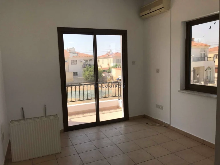 4 Bedroom House for Sale in Livadia Larnakas, Larnaca District