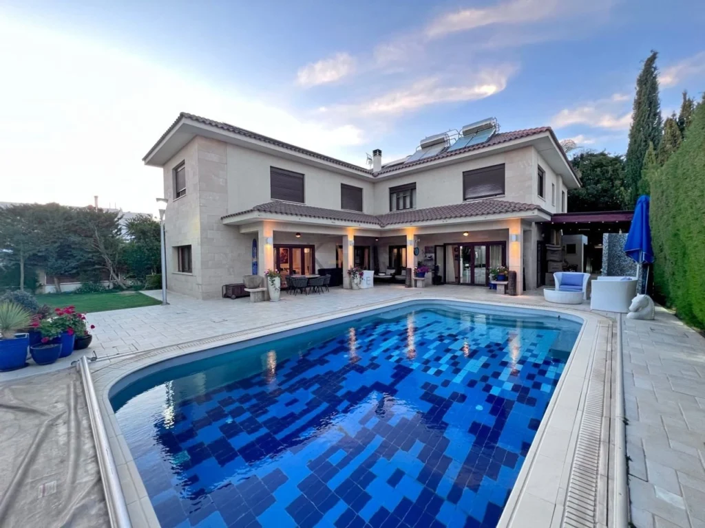 5 Bedroom House for Rent in Engomi, Nicosia District