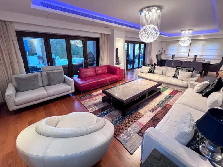 5 Bedroom House for Rent in Engomi, Nicosia District