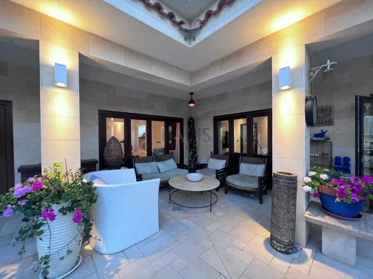 5 Bedroom House for Rent in Engomi, Nicosia District