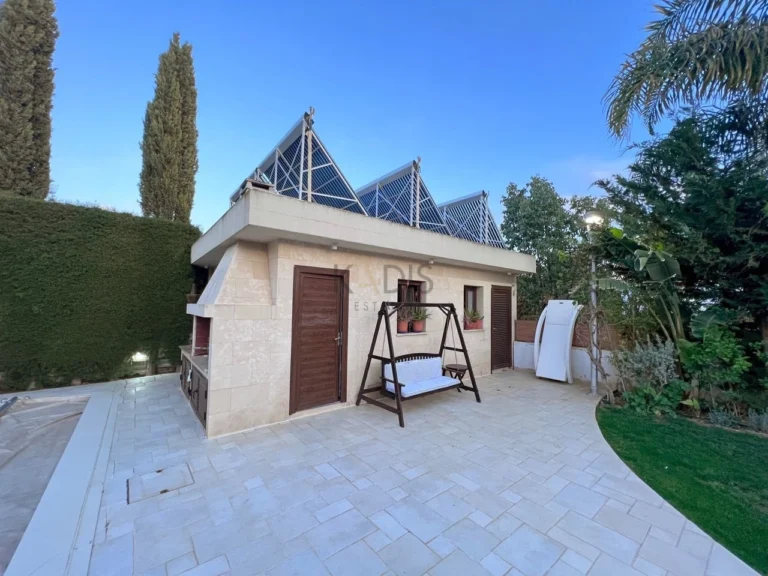 5 Bedroom House for Rent in Engomi, Nicosia District