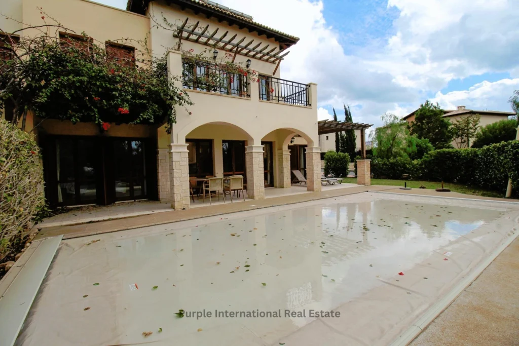 2 Bedroom Apartment for Sale in Aphrodite Hills, Paphos District