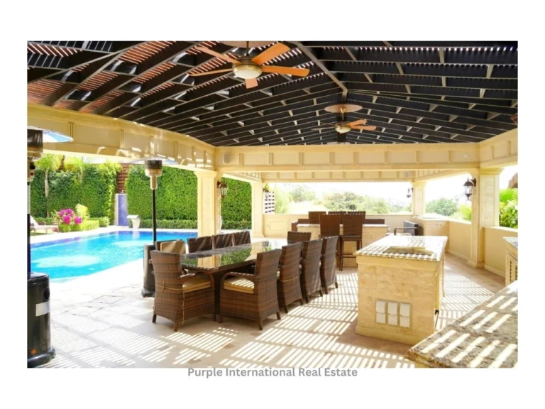 5 Bedroom House for Sale in Agios Tychonas, Limassol District