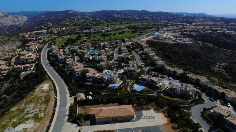 2 Bedroom Apartment for Sale in Aphrodite Hills, Paphos District