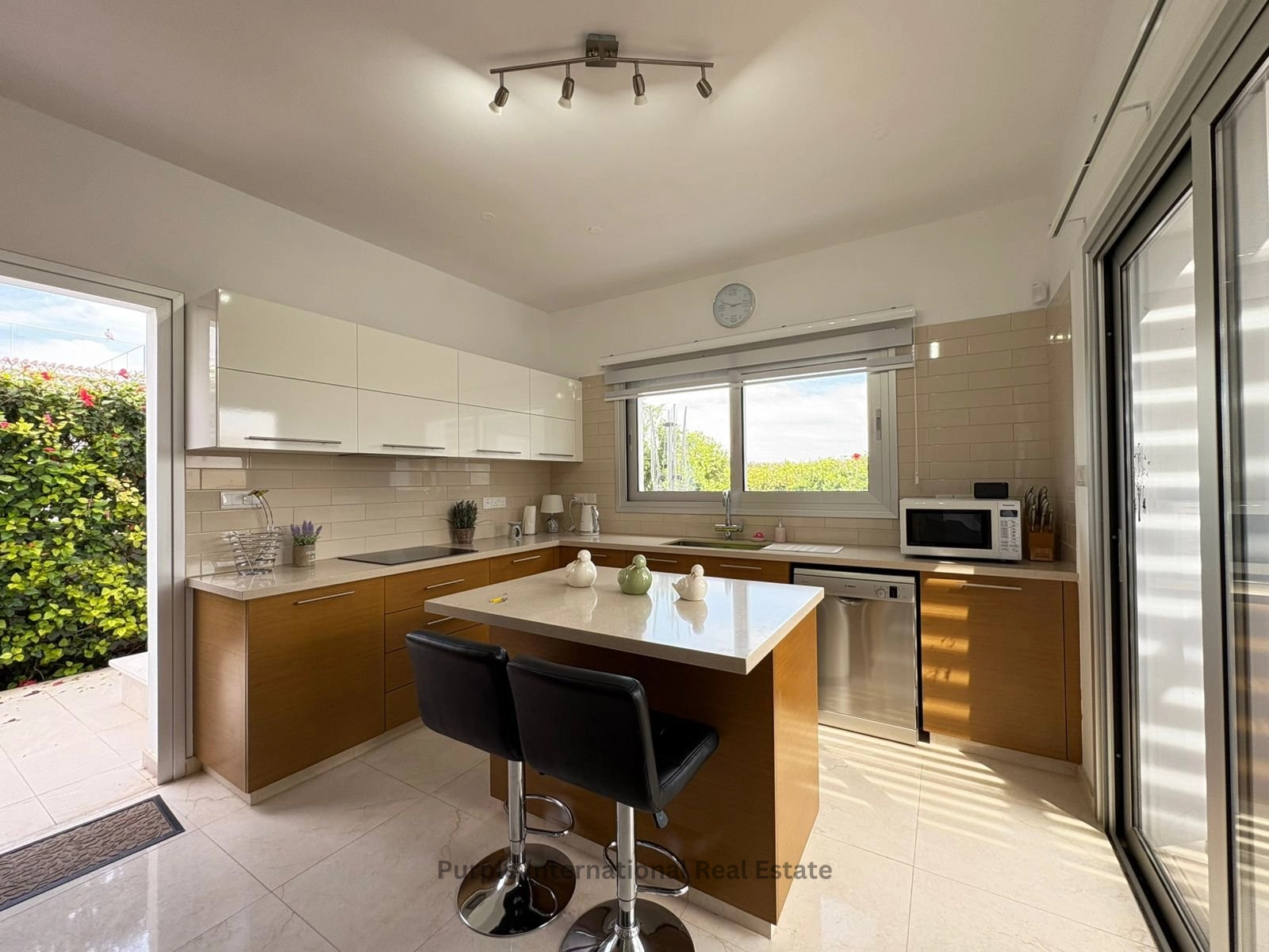 186m² House for Sale in Geroskipou, Paphos District