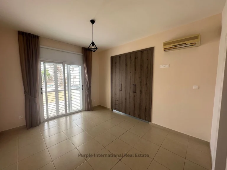 2 Bedroom Apartment for Sale in Paphos – Universal