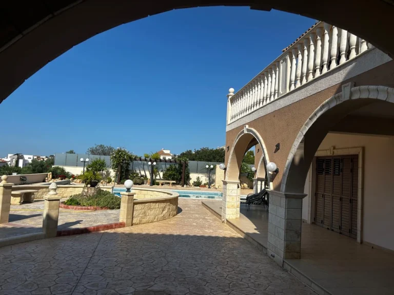 4 Bedroom House for Sale in Limassol – Agios Athanasios