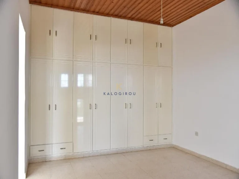 5 Bedroom House for Sale in Famagusta – Agia Napa
