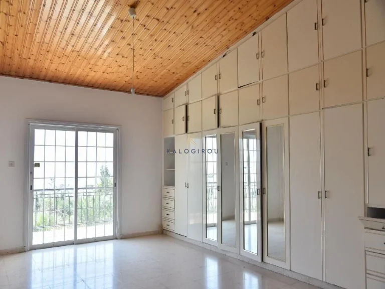 5 Bedroom House for Sale in Famagusta – Agia Napa
