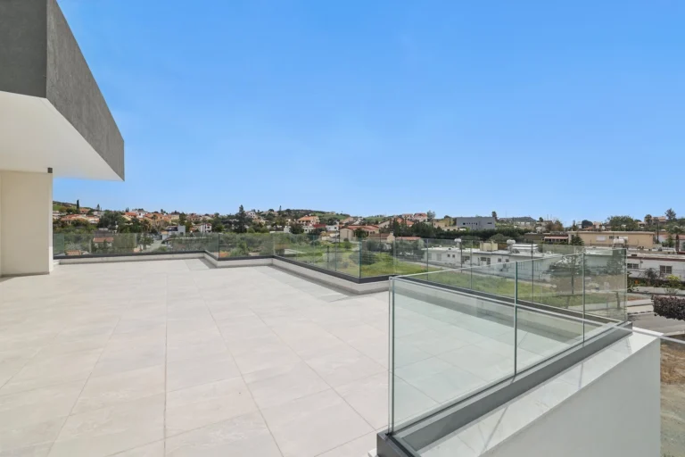 3 Bedroom Apartment for Sale in Parekklisia, Limassol District