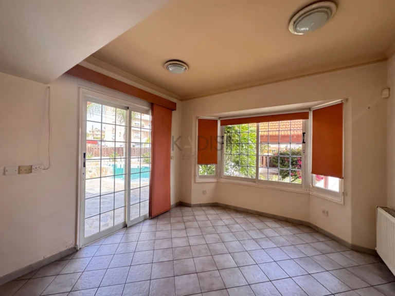 Cheap Houses and Villas for Sale Nicosia up to 700000 euro