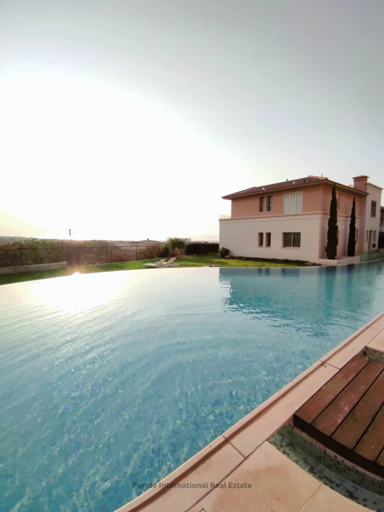 2 Bedroom Apartment for Sale in Kato Paphos