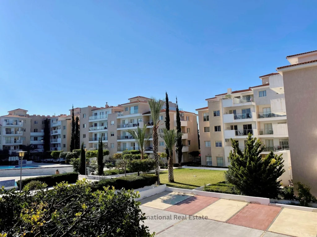 3 Bedroom Apartment for Sale in Paphos – Universal