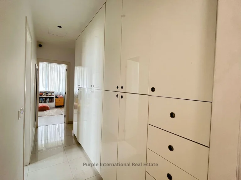5 Bedroom House for Sale in Paphos – Anavargos