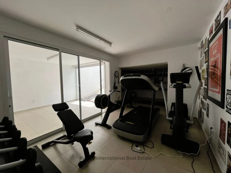 5 Bedroom House for Sale in Paphos – Anavargos