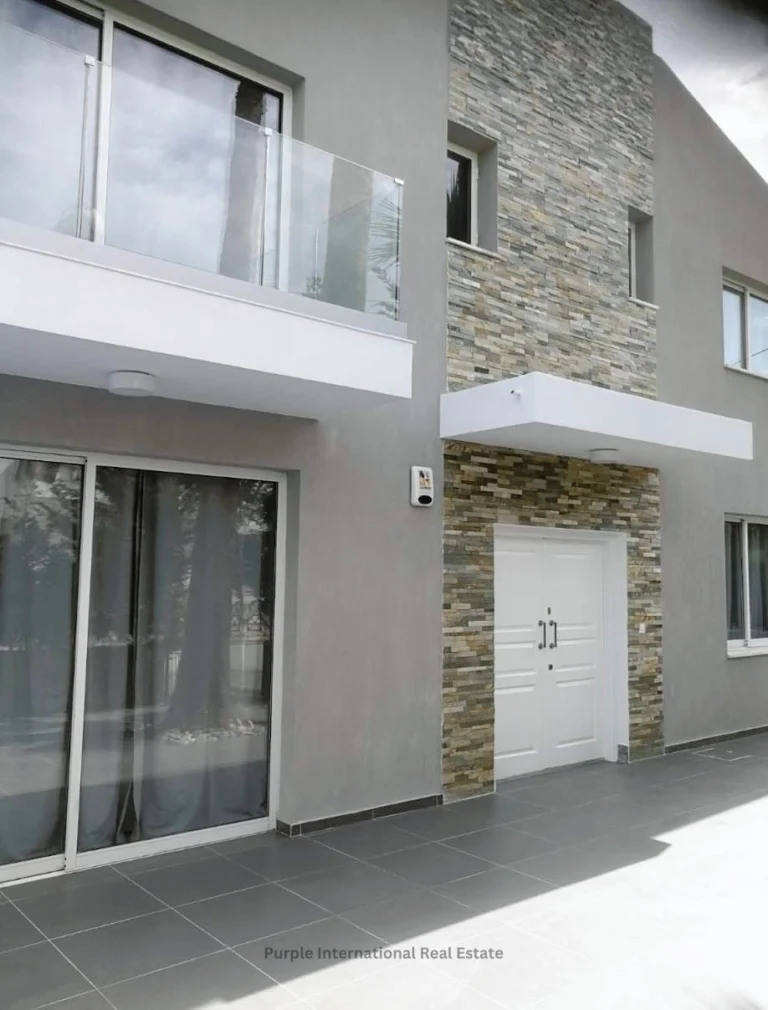 5 Bedroom House for Sale in Germasogeia, Limassol District