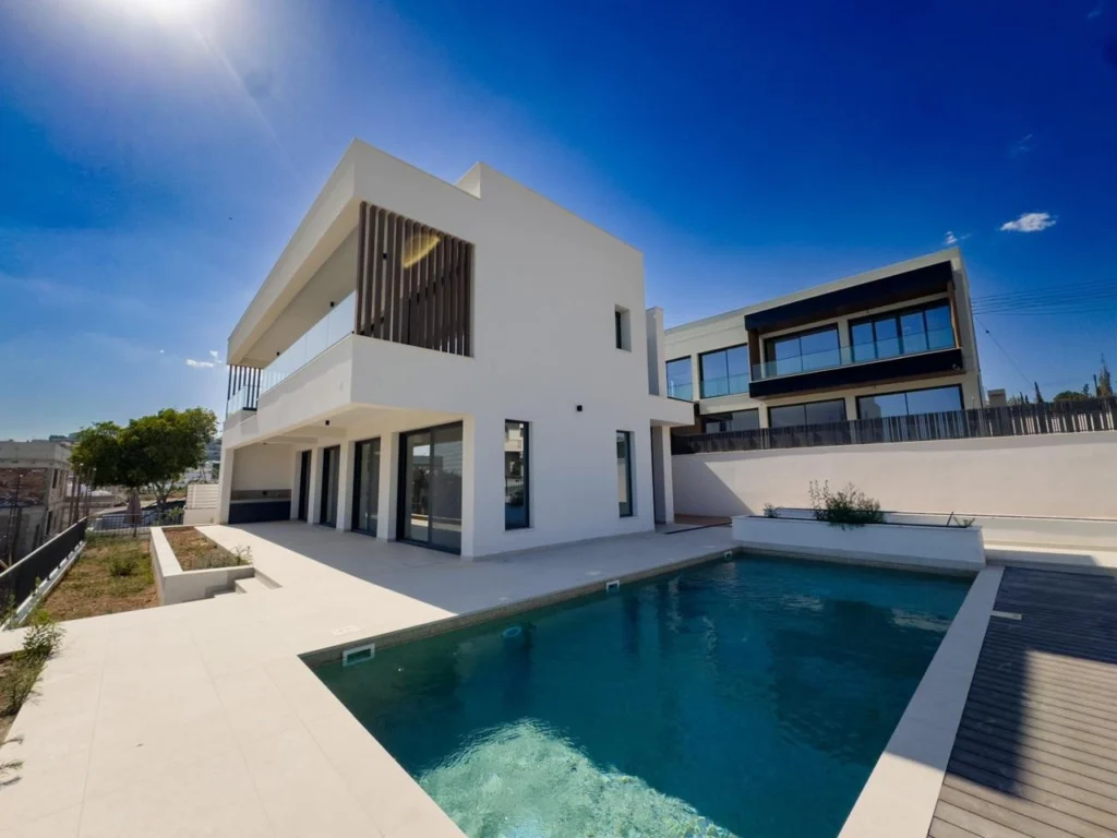 4 Bedroom House for Sale in Limassol – Agios Athanasios