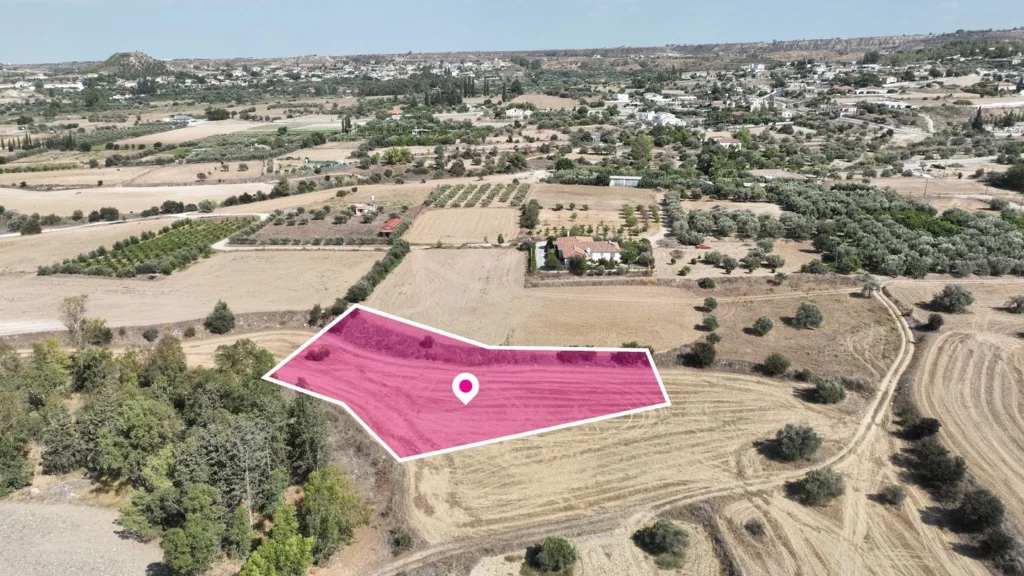 2,676m² Plot for Sale in Nicosia District