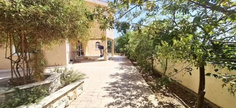 Cheap Houses and Villas for Sale Limassol up to 900000 euro