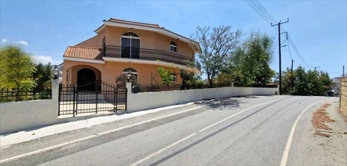 Cheap Houses and Villas for Sale Limassol up to 900000 euro