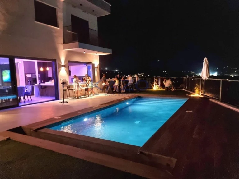 4 Bedroom House for Sale in Parekklisia, Limassol District