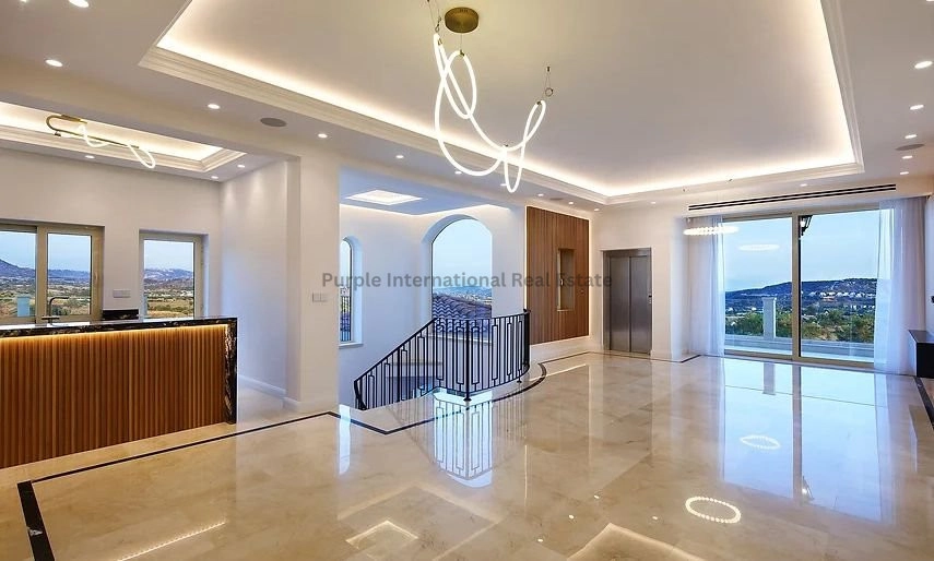 5 Bedroom House for Sale in Parekklisia, Limassol District