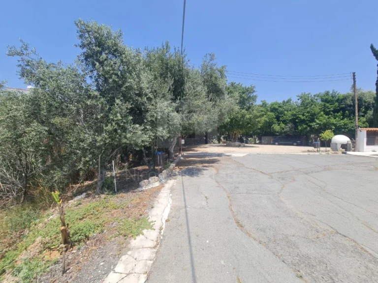 1,340m² Plot for Sale in Paphos – Emba