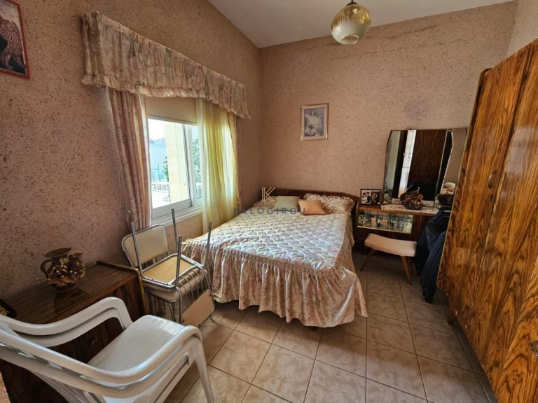 Cheap Houses and Villas for Sale Larnaca up to 300000 euro