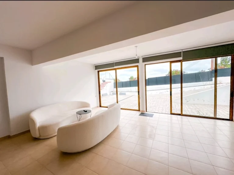 6+ Bedroom House for Sale in Pegeia, Paphos District