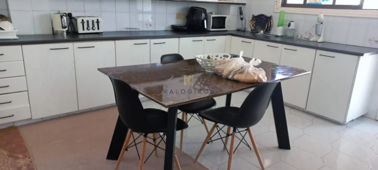 1073m² Building for Sale in Larnaca District