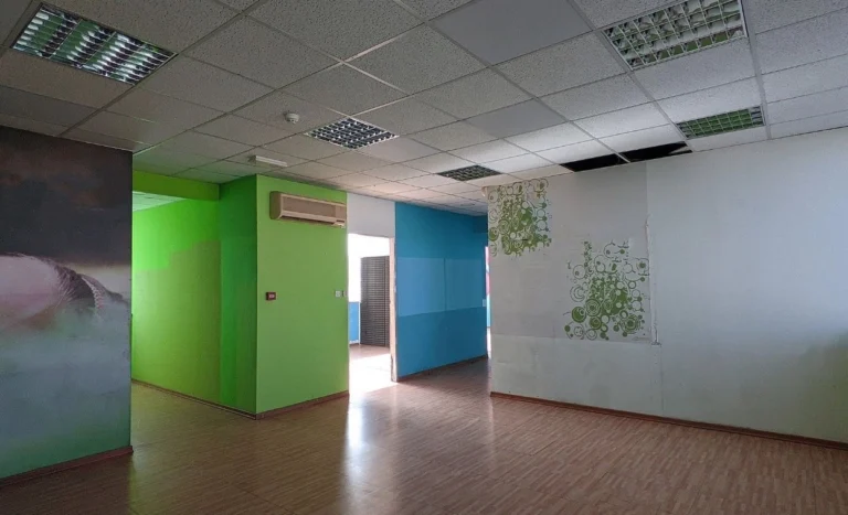 204m² Office for Sale in Aglantzia, Nicosia District