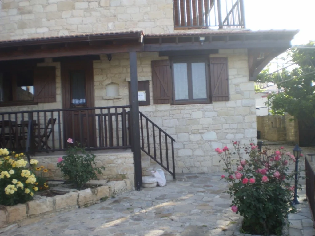 6+ Bedroom House for Sale in Salamiou, Paphos District