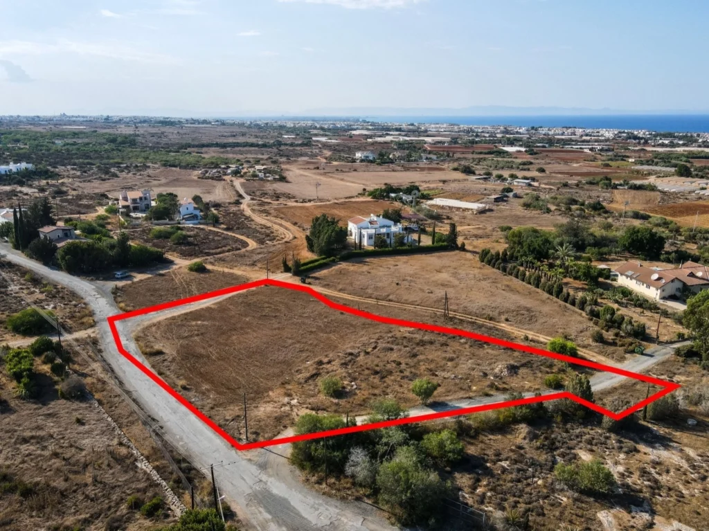 4,370m² Plot for Sale in Paralimni, Famagusta District