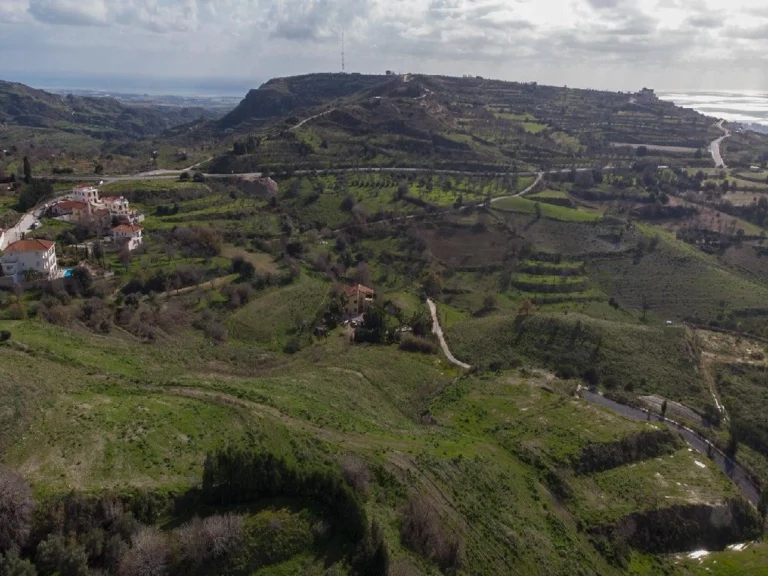 1,669m² Plot for Sale in Armou, Paphos District