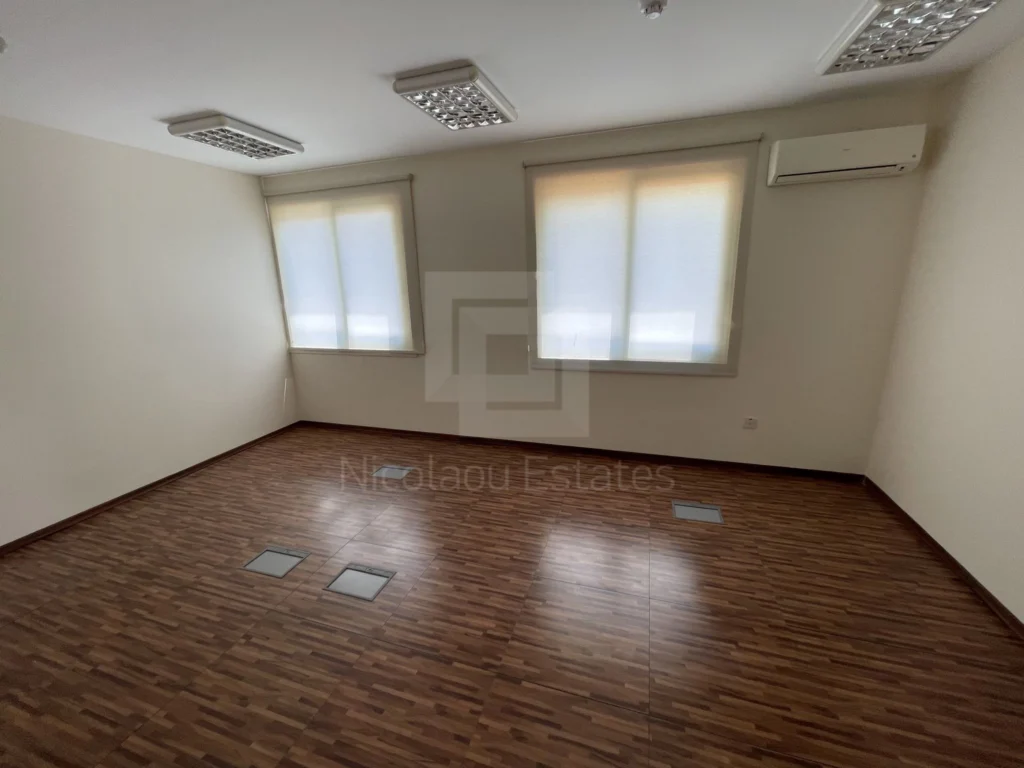 415m² Office for Rent in Aglantzia, Nicosia District