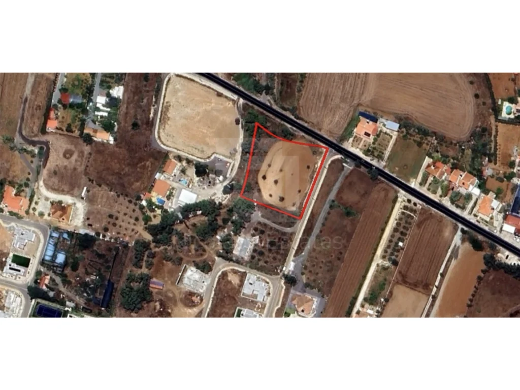 4,525m² Plot for Sale in Nicosia District