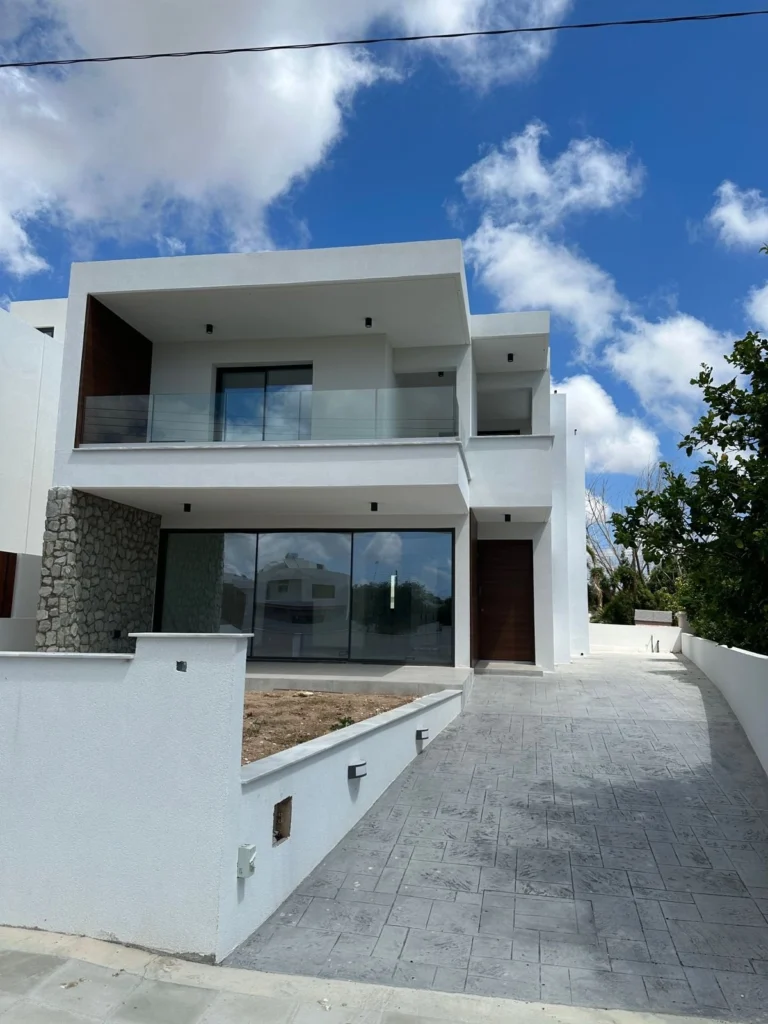 4 Bedroom House for Sale in Geroskipou, Paphos District