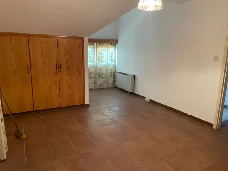 5 Bedroom House for Sale in Limassol District