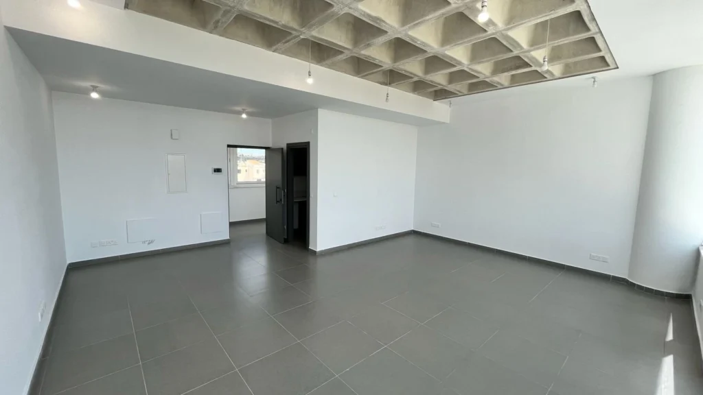 180m² Office for Rent in Vasiliko, Paphos District
