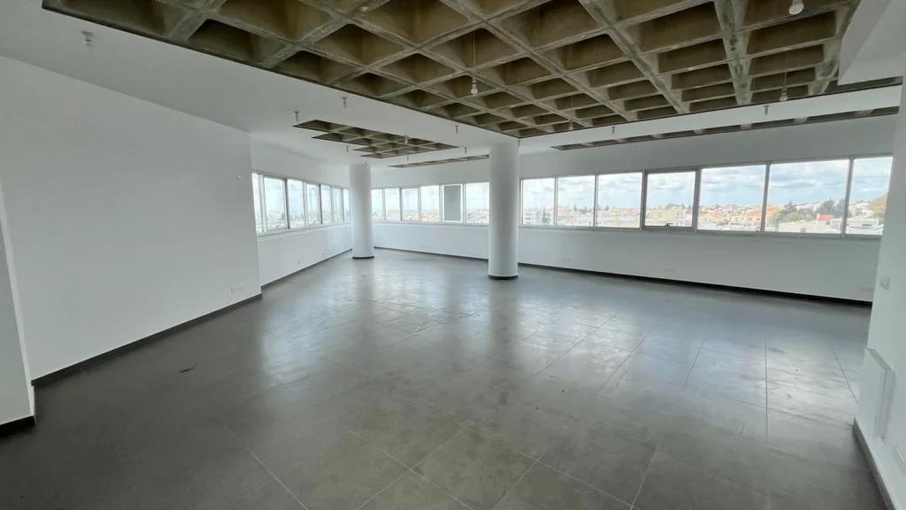 135m² Office for Rent in Vasiliko, Paphos District