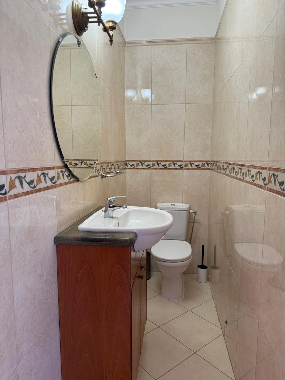 5 Bedroom House for Rent in Monagroulli, Limassol District