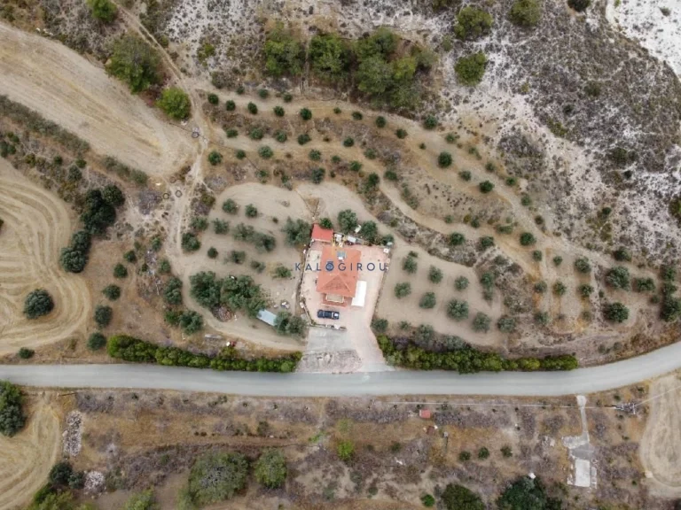 3 Bedroom House for Sale in Anglisides, Larnaca District