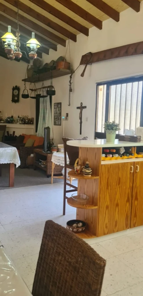 5 Bedroom House for Sale in Pelendri, Limassol District