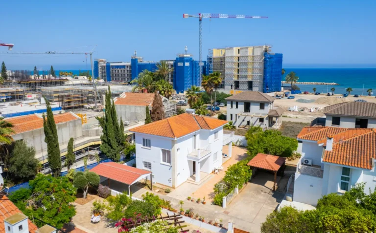 3 Bedroom House for Sale in Oroklini, Larnaca District
